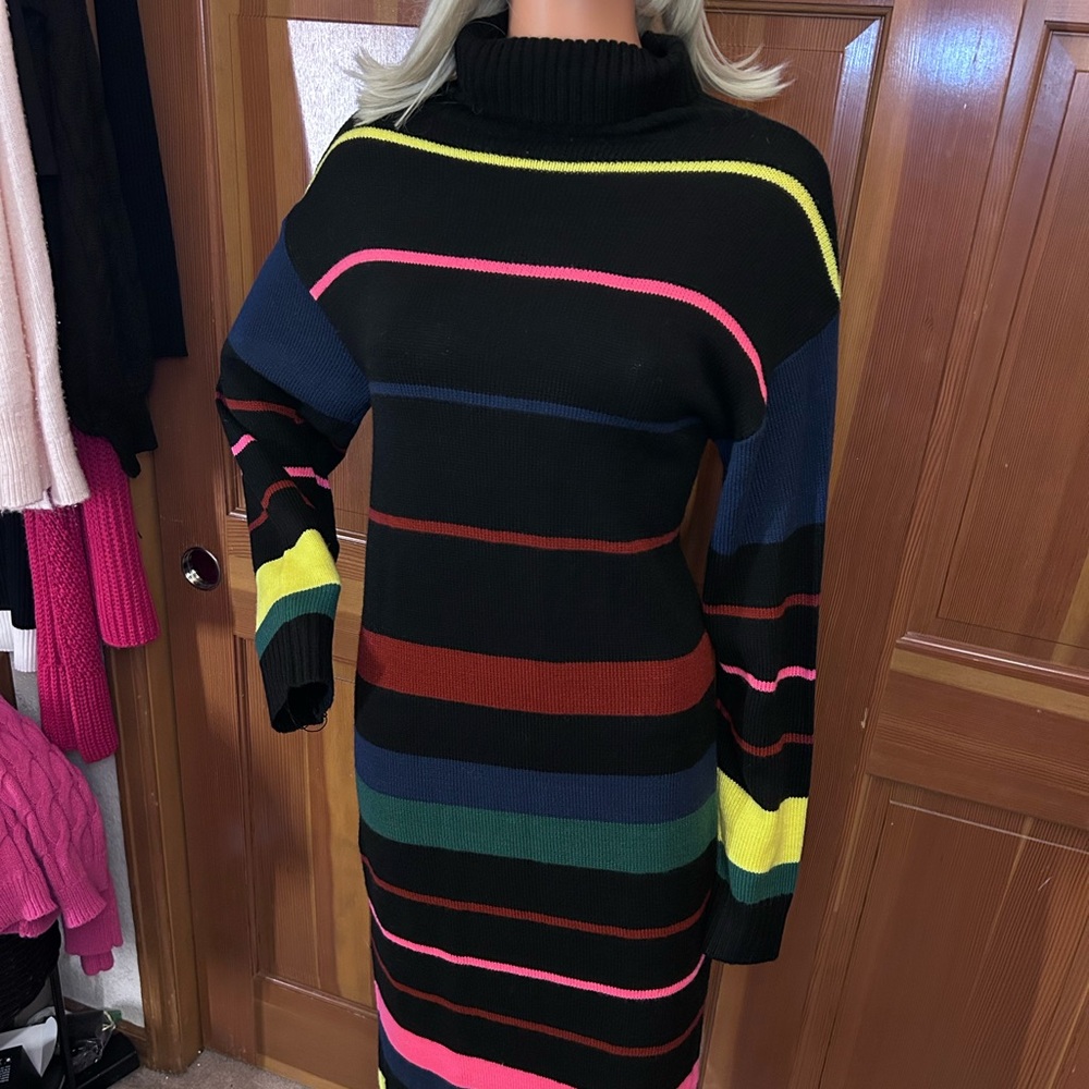 Striped Pattern Colorblock Sweater Dress. - Picture 7 of 16